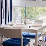 Hugo By Renters *